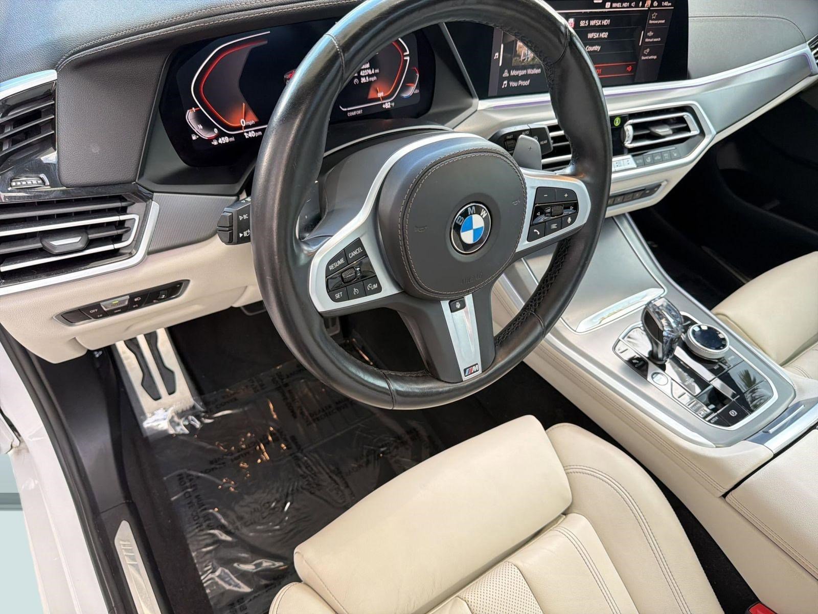 Used 2022 BMW X5 sDrive40i w/ M Sport Package RWD image 4