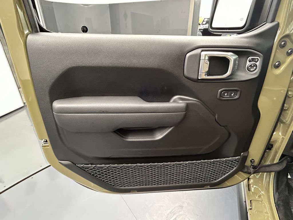 New 2026 Jeep Gladiator Willys AWD/4WD image 17