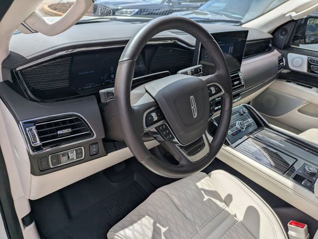 Used 2024 Lincoln Navigator Black Label image 14