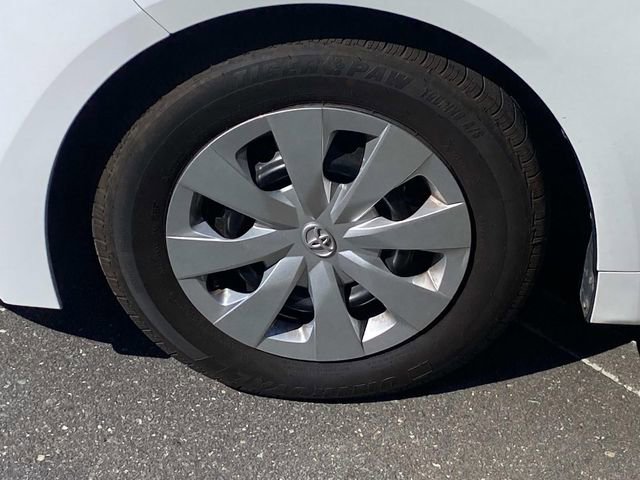 Used 2020 Toyota Corolla L FWD image 6