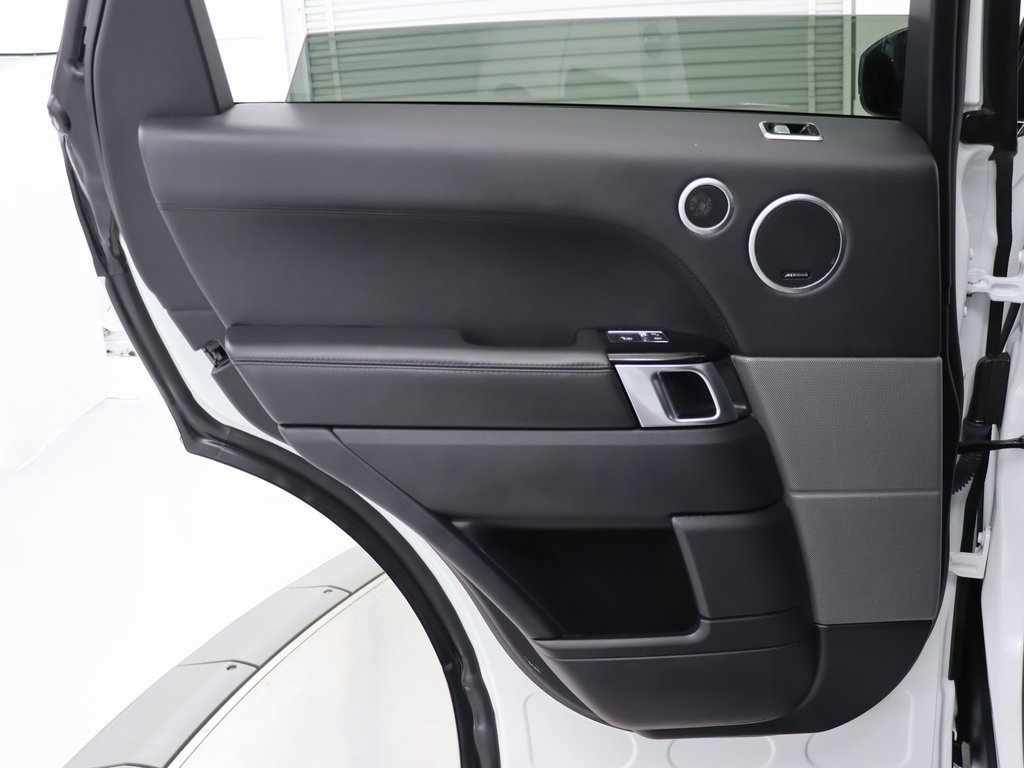 Used 2016 Land Rover Range Rover Sport Supercharged image 36