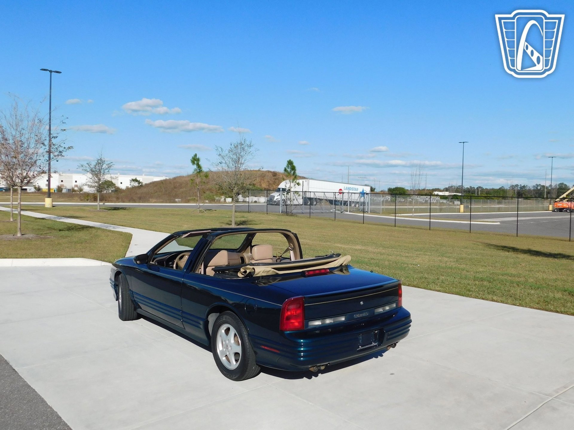 Used 1995 Oldsmobile Cutlass Supreme Convertible image 18