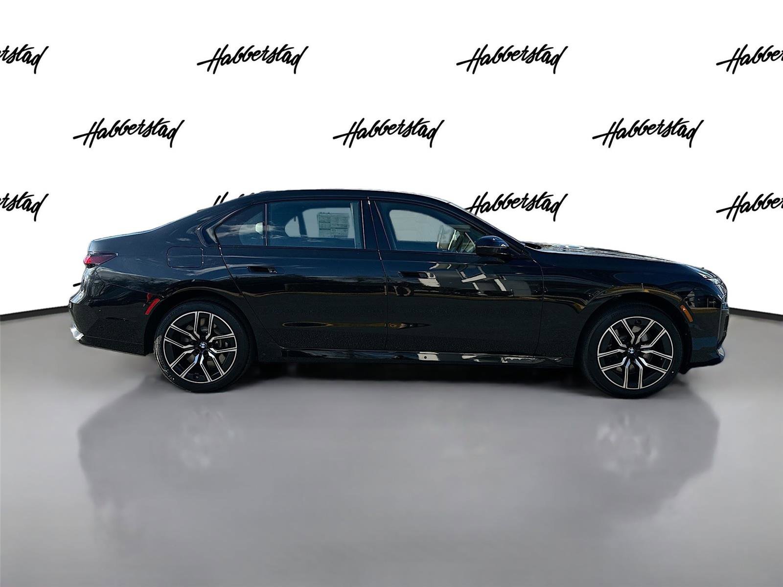 New 2026 BMW 760i xDrive w/ Executive Package image 4