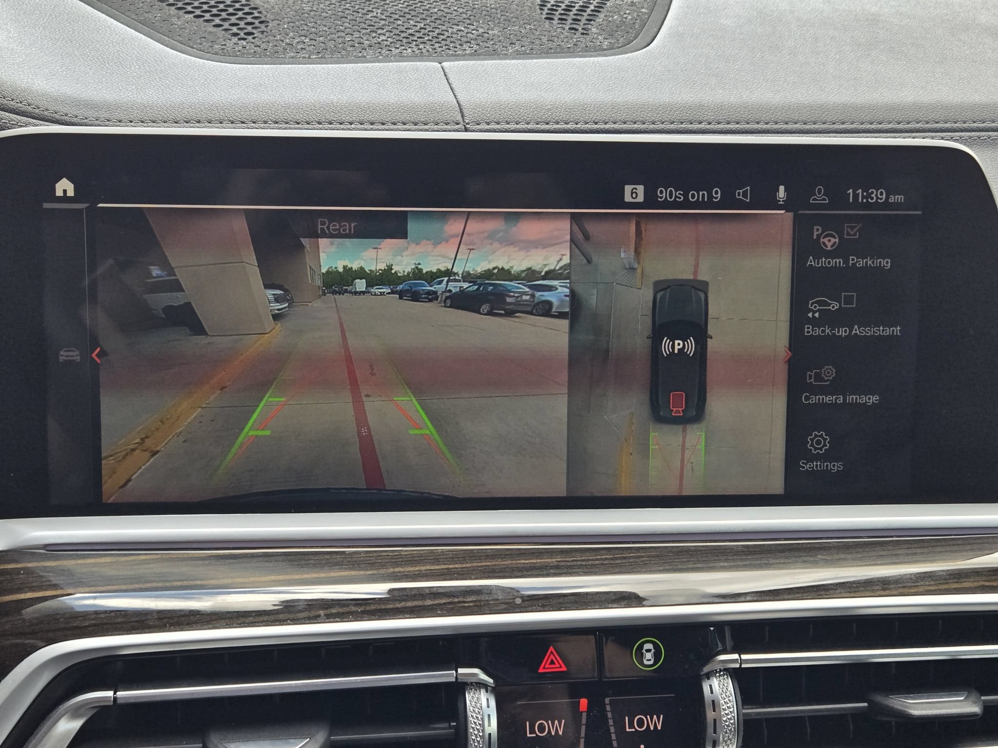 Used 2021 BMW X5 xDrive40i w/ Premium Package AWD/4WD image 17