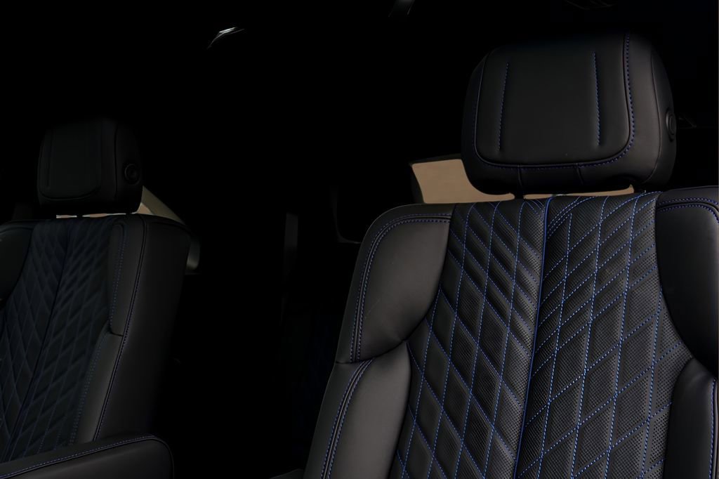 New 2026 Cadillac Escalade IQ Luxury 1 w/ LPO, Floor Liner Package AWD/4WD image 16