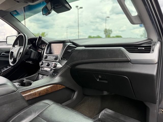 Used 2017 Chevrolet Tahoe LT w/ Luxury Package AWD/4WD image 19