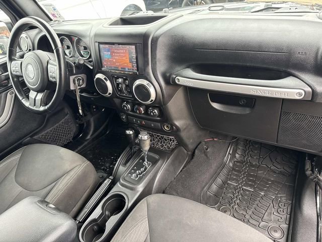 Used 2015 Jeep Wrangler Unlimited Sahara w/ Dual Top Group image 16