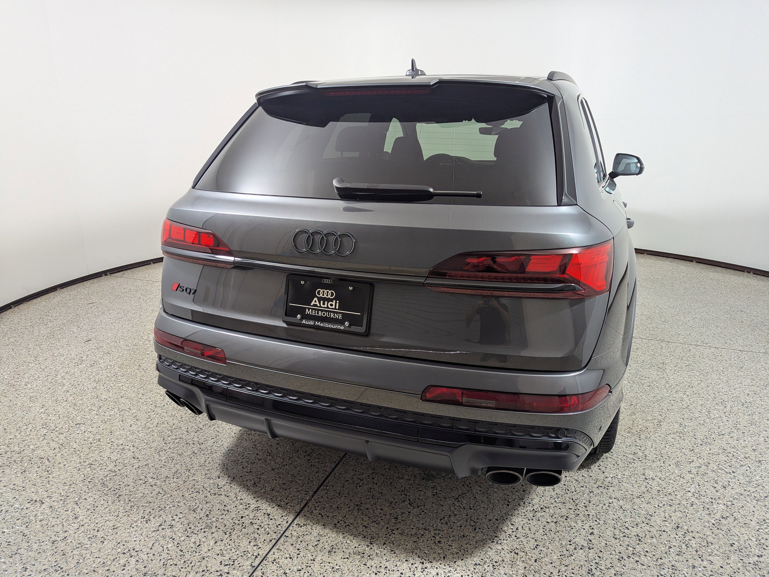 New 2025 Audi SQ7 Prestige image 7
