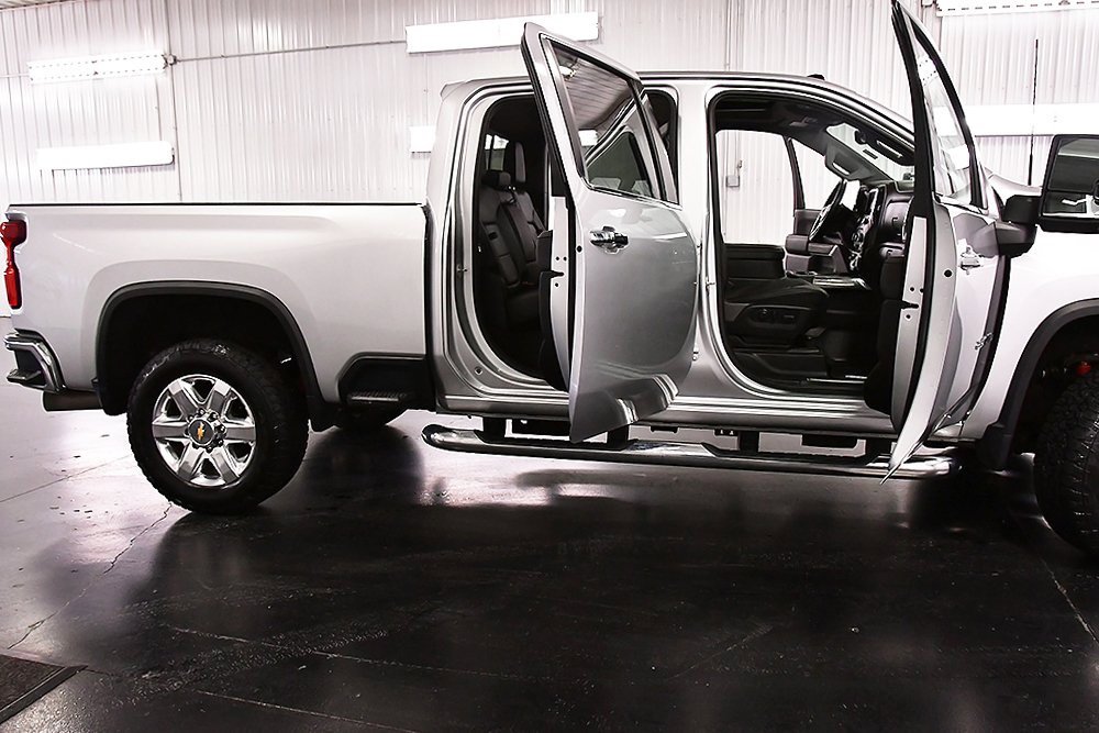 Used 2023 Chevrolet Silverado 2500 LTZ w/ LTZ Premium Package image 33