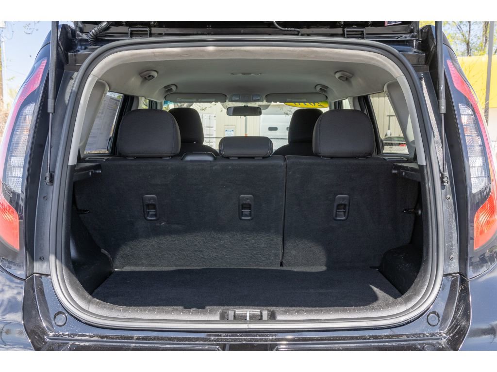 Used 2018 Kia Soul + image 14
