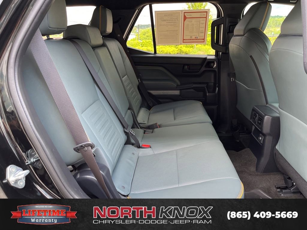 Used 2025 Toyota 4Runner Trailhunter AWD/4WD image 22