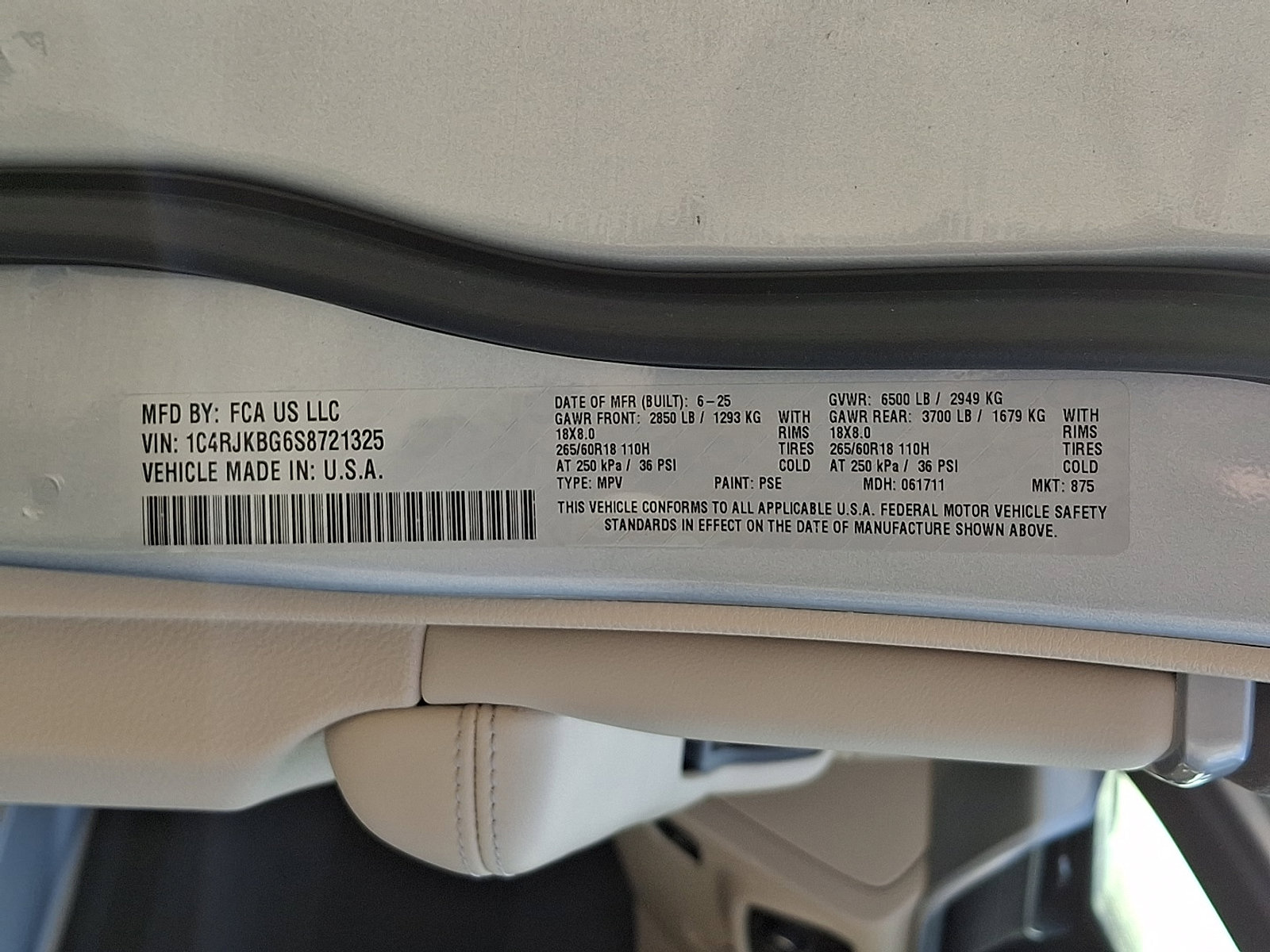 Certified 2025 Jeep Grand Cherokee L Limited w/ Trailer Tow Package image 31