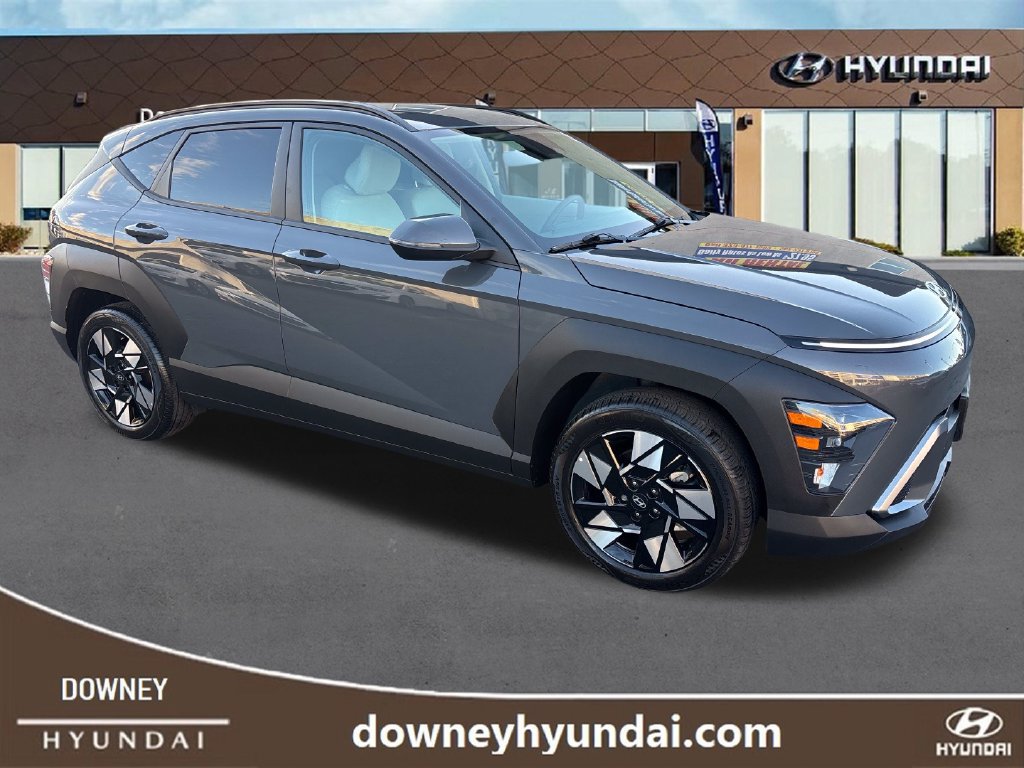Used 2025 Hyundai Kona SEL FWD image 7