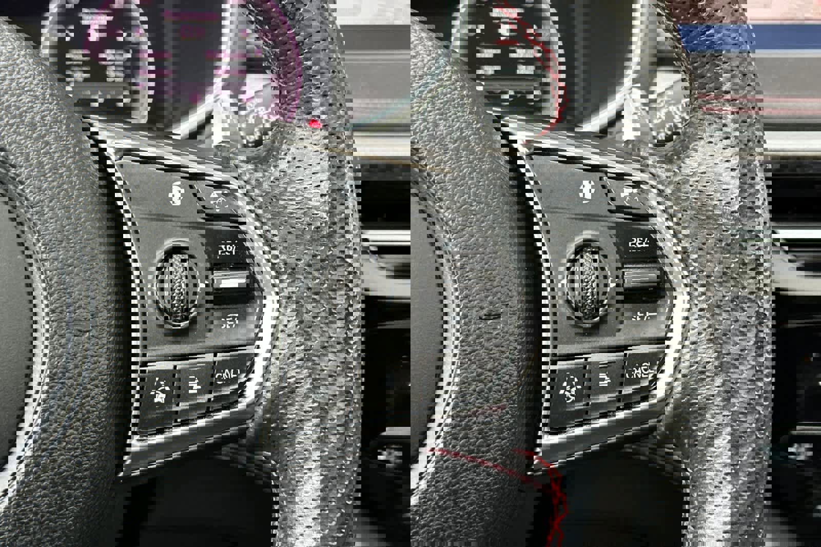 Used 2022 Acura MDX A-Spec image 30