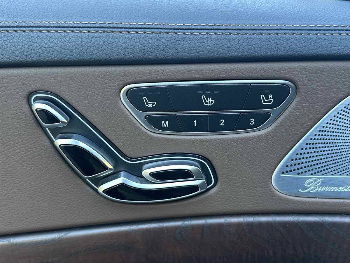 Used 2019 Mercedes-Benz S 560 Sedan image 21
