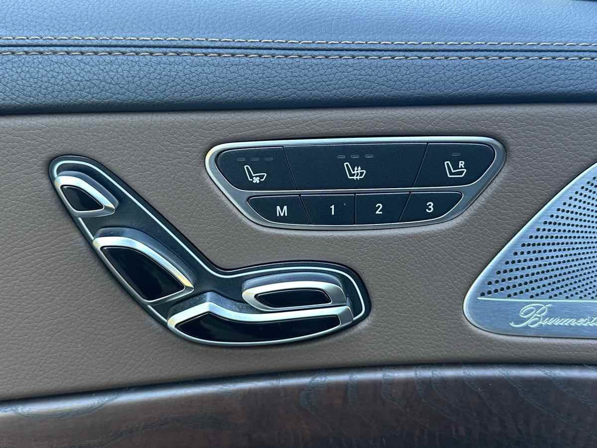 Used 2019 Mercedes-Benz S 560 Sedan image 21