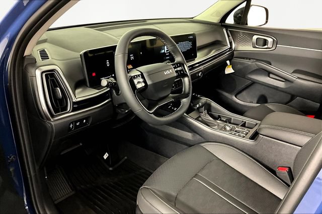 Certified 2026 Kia Sorento EX AWD/4WD image 8