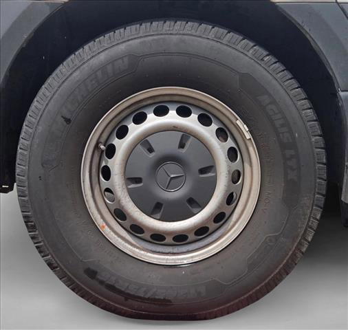 Used 2024 Mercedes-Benz Sprinter 2500 image 22