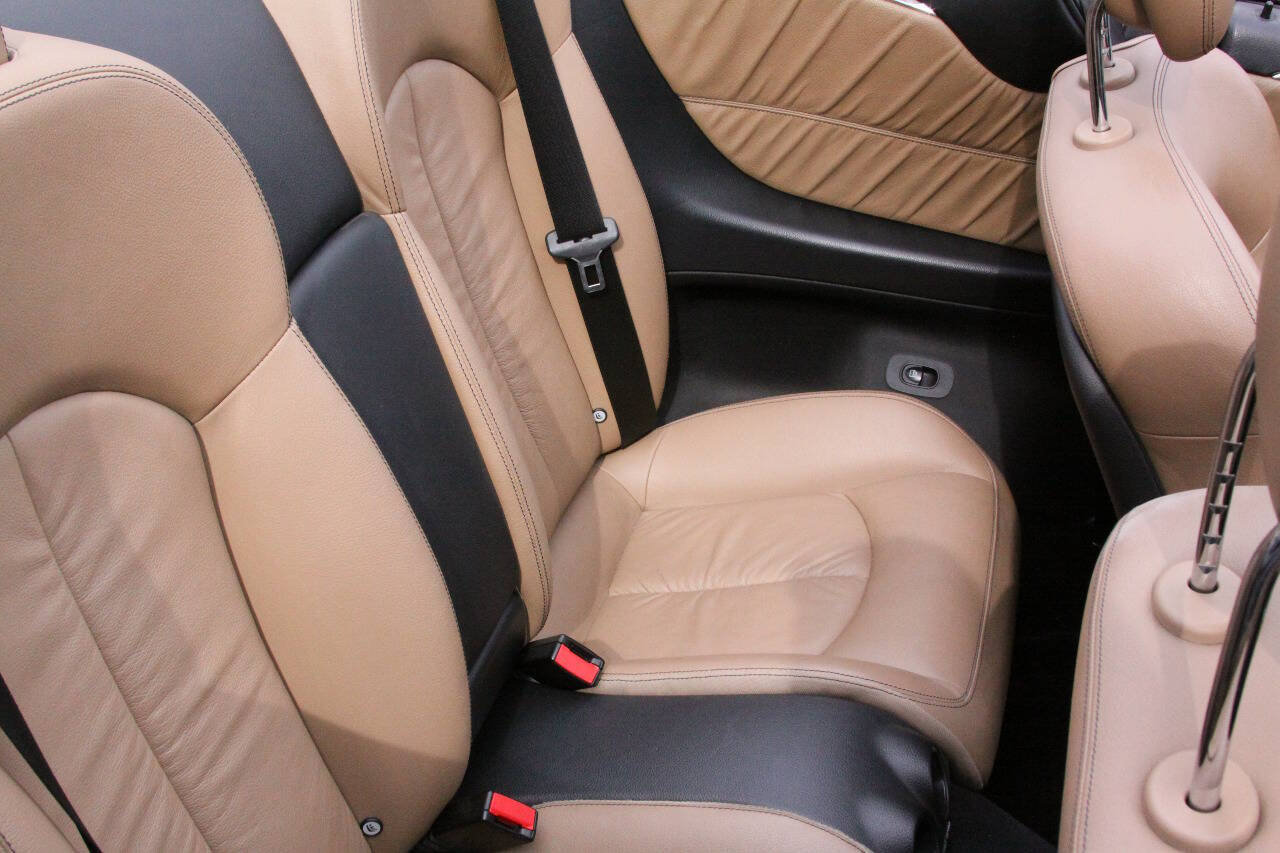 Used 2008 Mercedes-Benz CLK 550 Cabriolet image 13