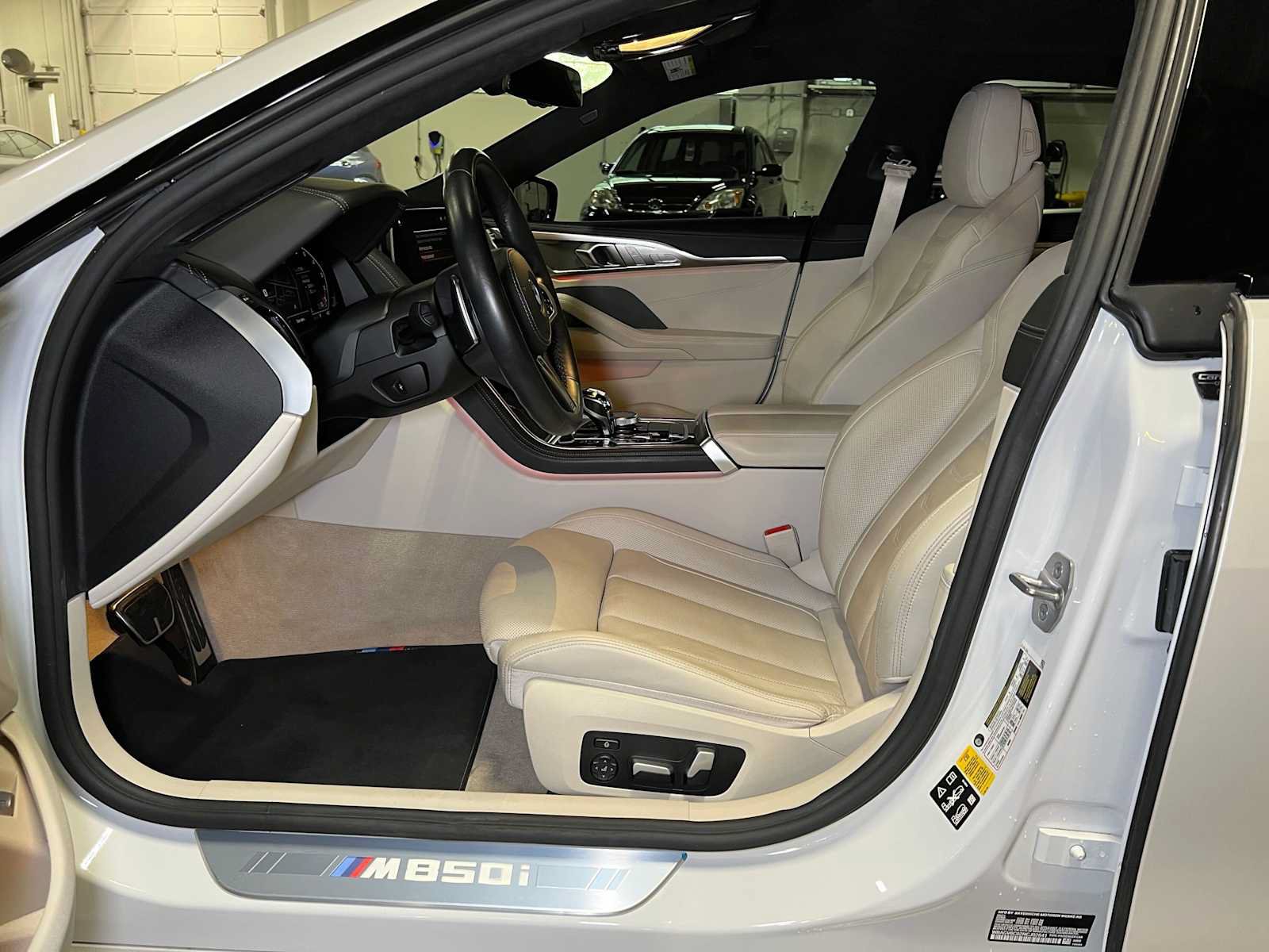 Used 2022 BMW M850i Gran Coupe xDrive AWD/4WD image 28
