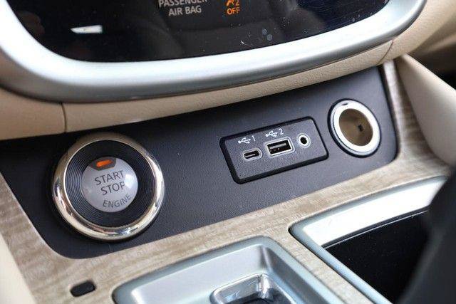 Used 2020 Nissan Murano SL w/ Moonroof Package FWD image 18