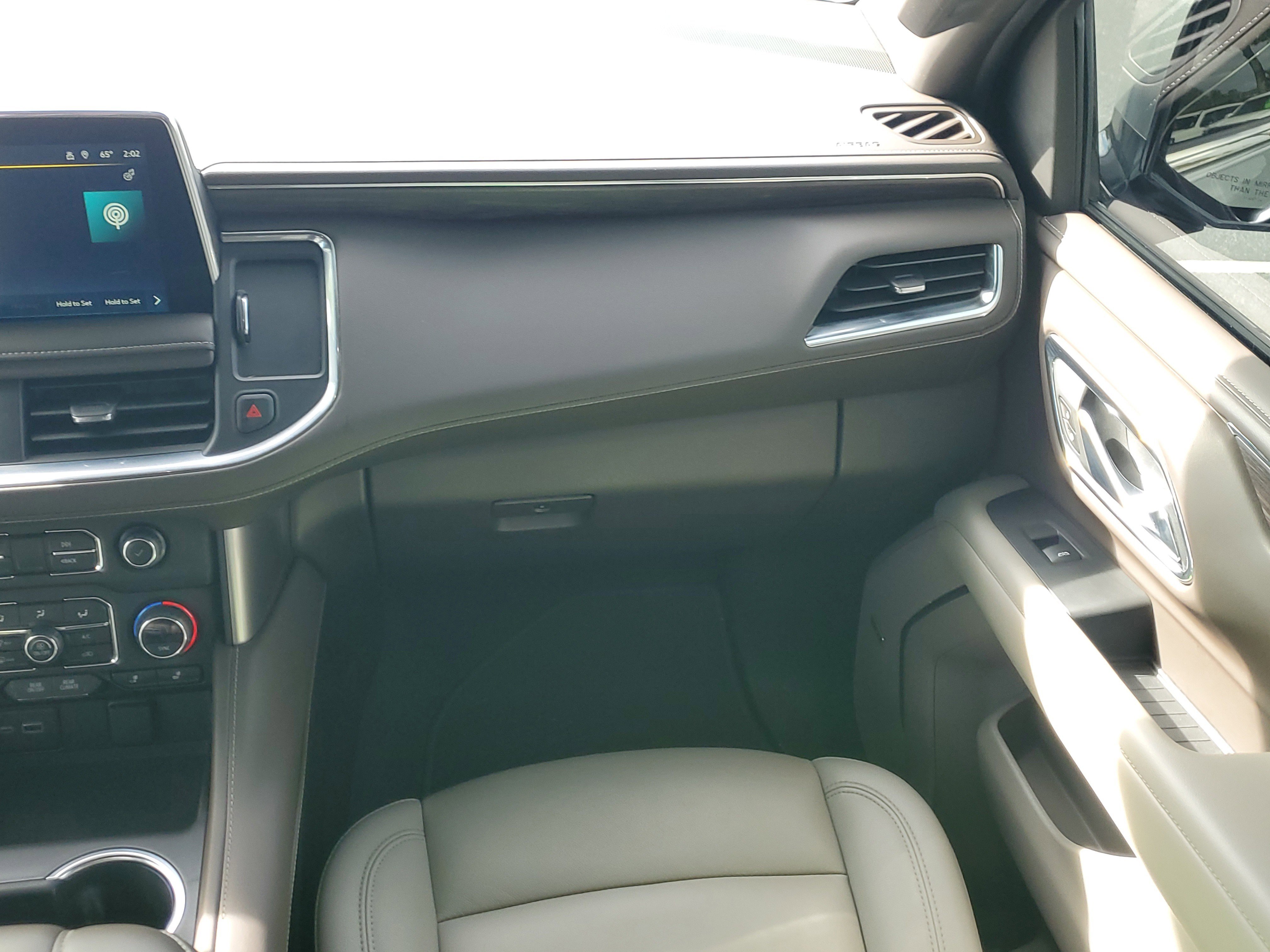 Used 2024 Chevrolet Tahoe LT w/ LT Signature Package image 19