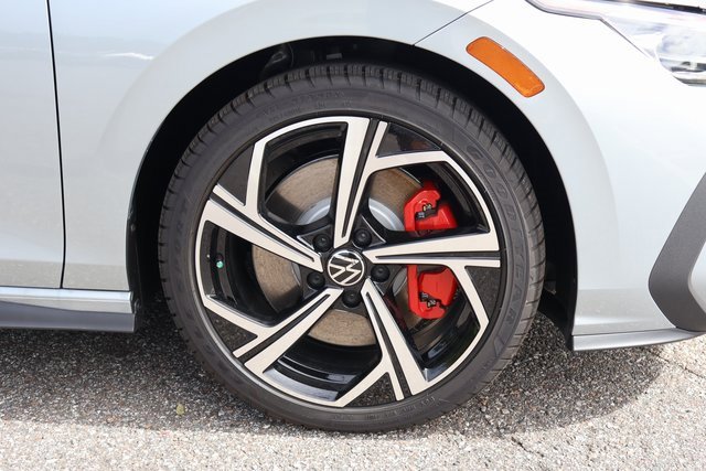 New 2025 Volkswagen GTI SE image 9