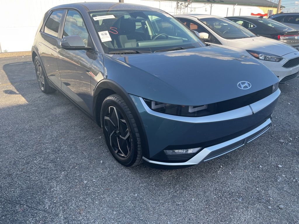 Used 2024 Hyundai Ioniq 5 SEL image 2