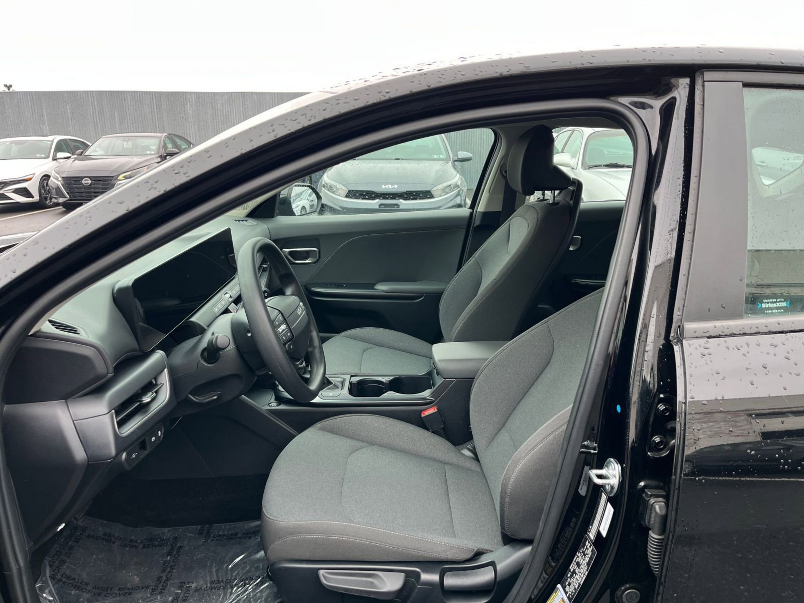 Used 2025 Kia K4 FWD image 27
