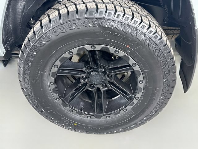 Certified 2023 Toyota 4Runner TRD Off-Road Premium w/ Moonroof Package AWD/4WD image 34