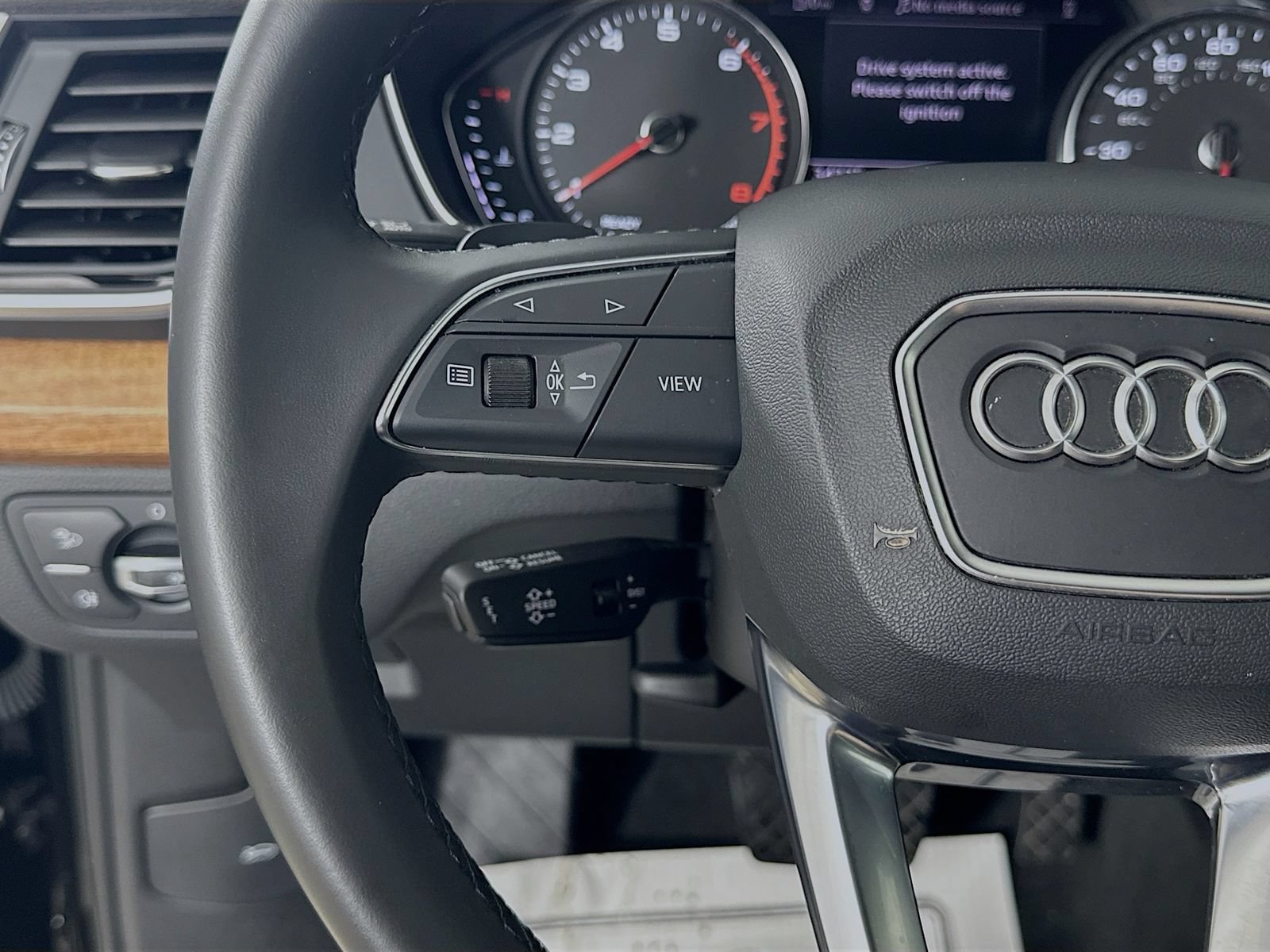 Used 2023 Audi Q5 2.0T Premium w/ Convenience Package AWD/4WD image 18