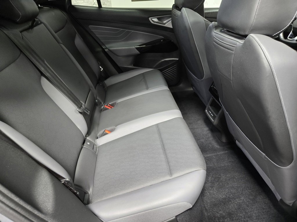 Used 2023 Volkswagen ID.4 Pro S image 43