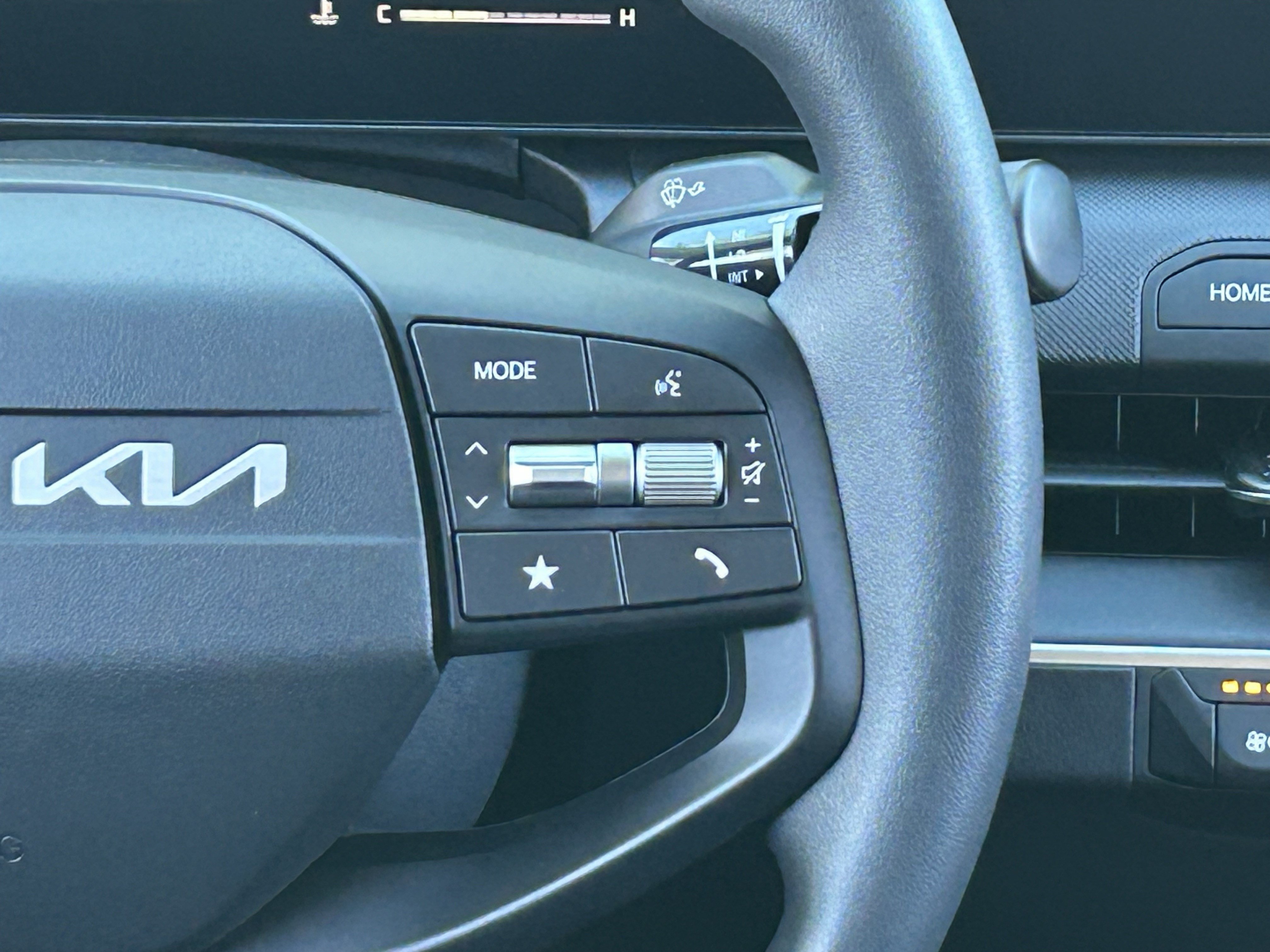 New 2026 Kia K4 FWD image 20
