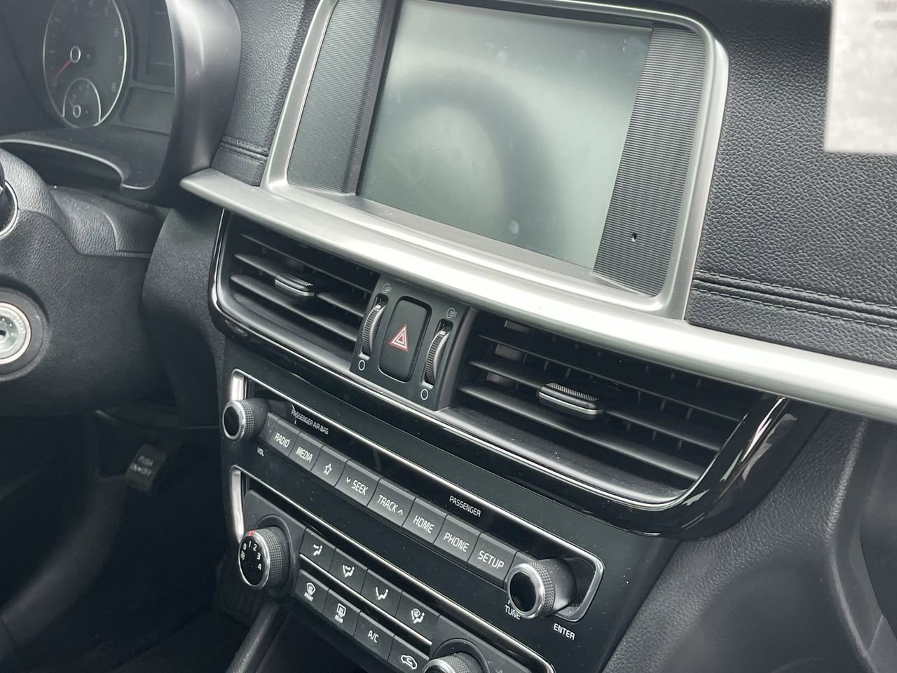 Used 2020 Kia Optima LX image 7