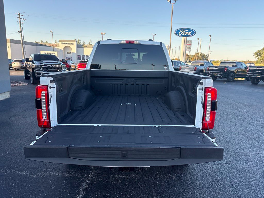 Used 2024 Ford F350 Lariat w/ Lariat Ultimate Package AWD/4WD image 9