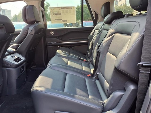 New 2025 Lincoln Navigator L Reserve image 9