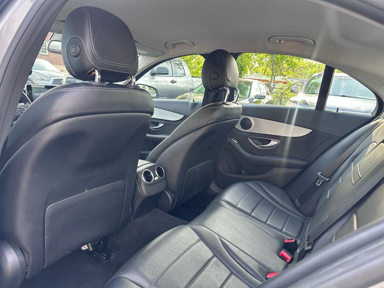 Used 2015 Mercedes-Benz C 300 Sedan image 16