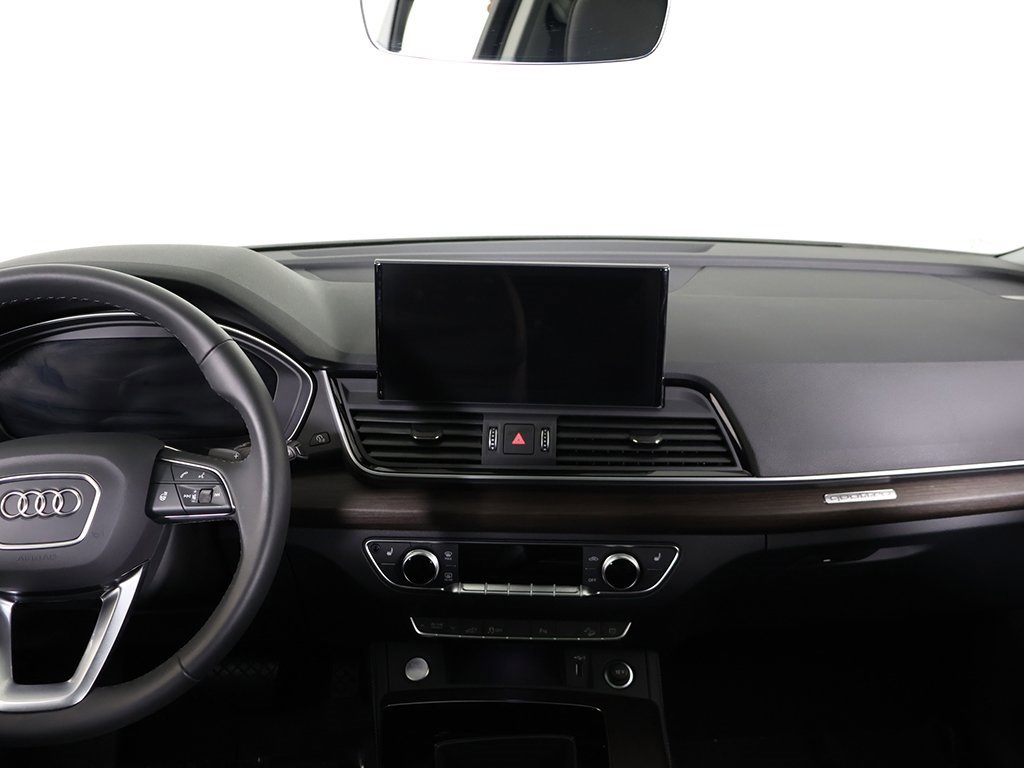 Used 2024 Audi Q5 e Premium Plus image 40