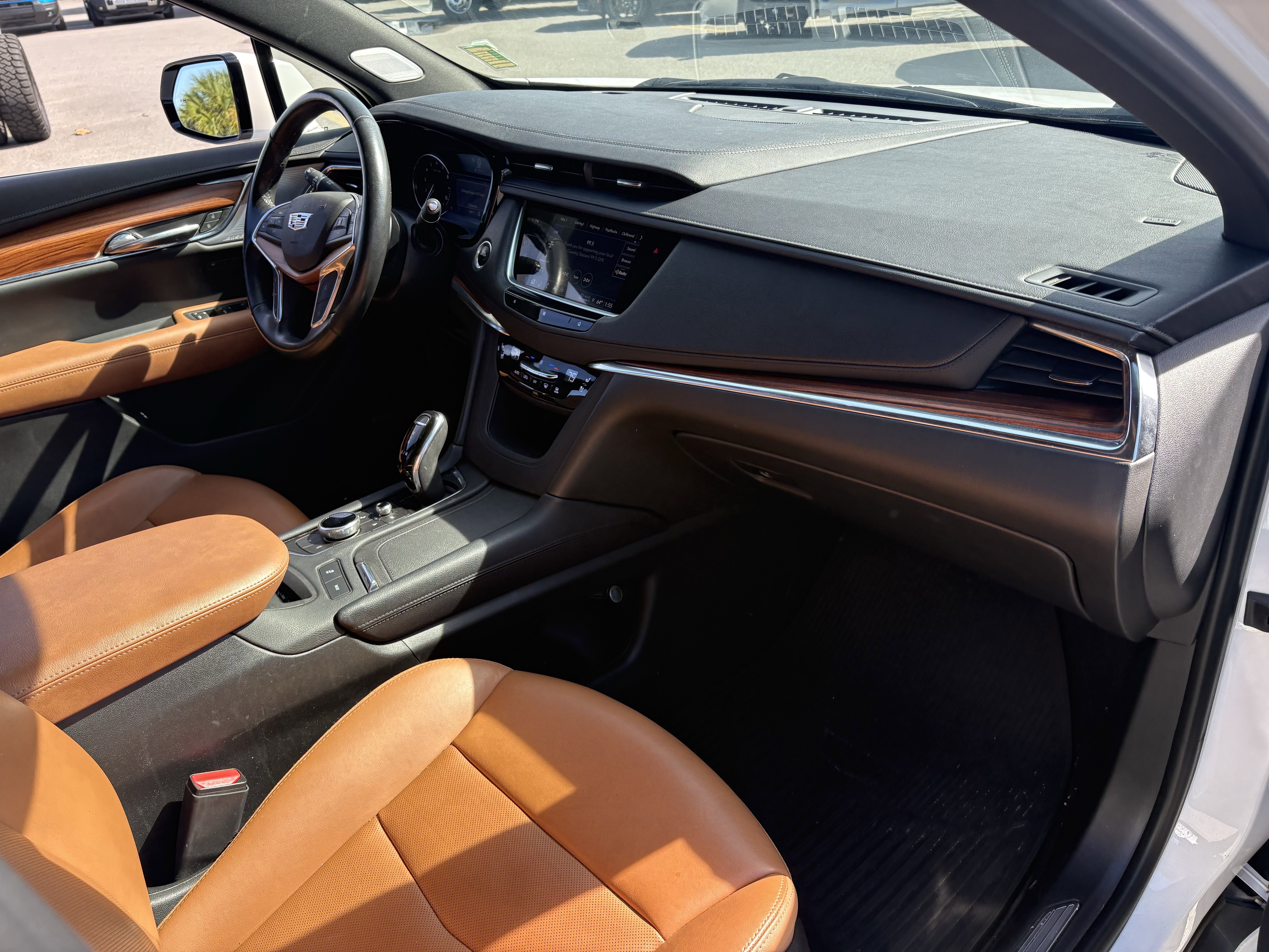 Used 2021 Cadillac XT5 Premium Luxury image 14