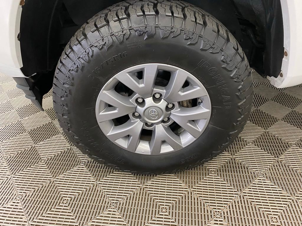 Used 2019 Toyota Tacoma SR5 image 6