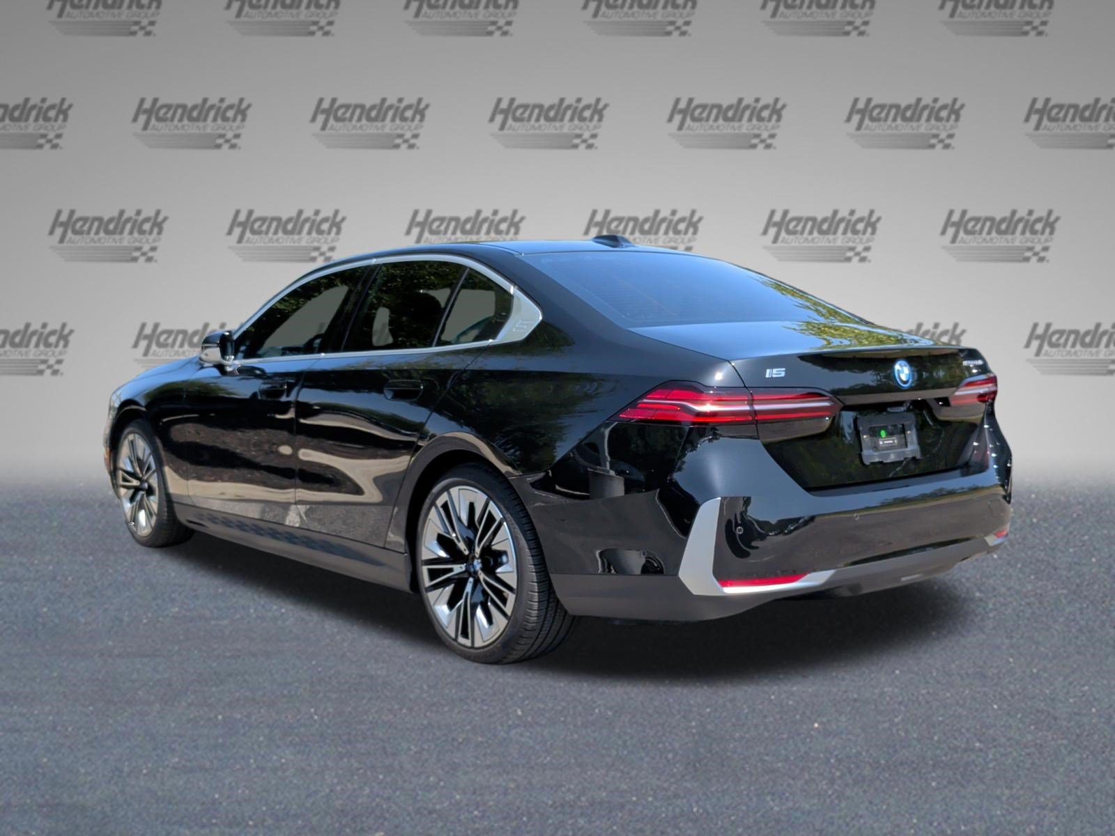 Certified 2026 BMW i5 eDrive40 RWD image 9