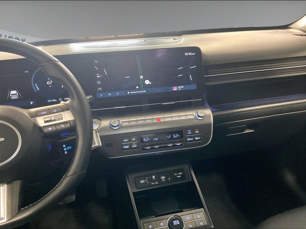 Used 2024 Hyundai Kona Limited FWD image 17