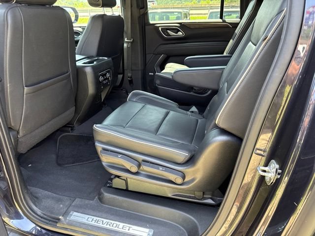 Used 2022 Chevrolet Suburban Premier AWD/4WD image 20