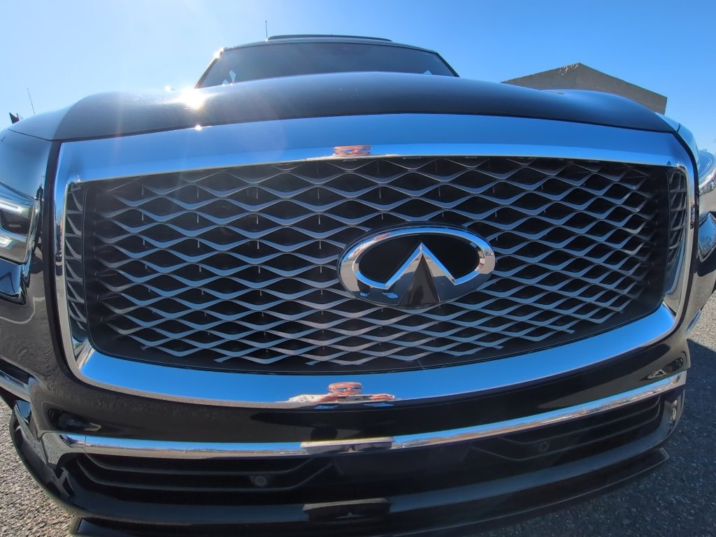 Used 2021 INFINITI QX80 Sensory w/ All-Season Package image 2