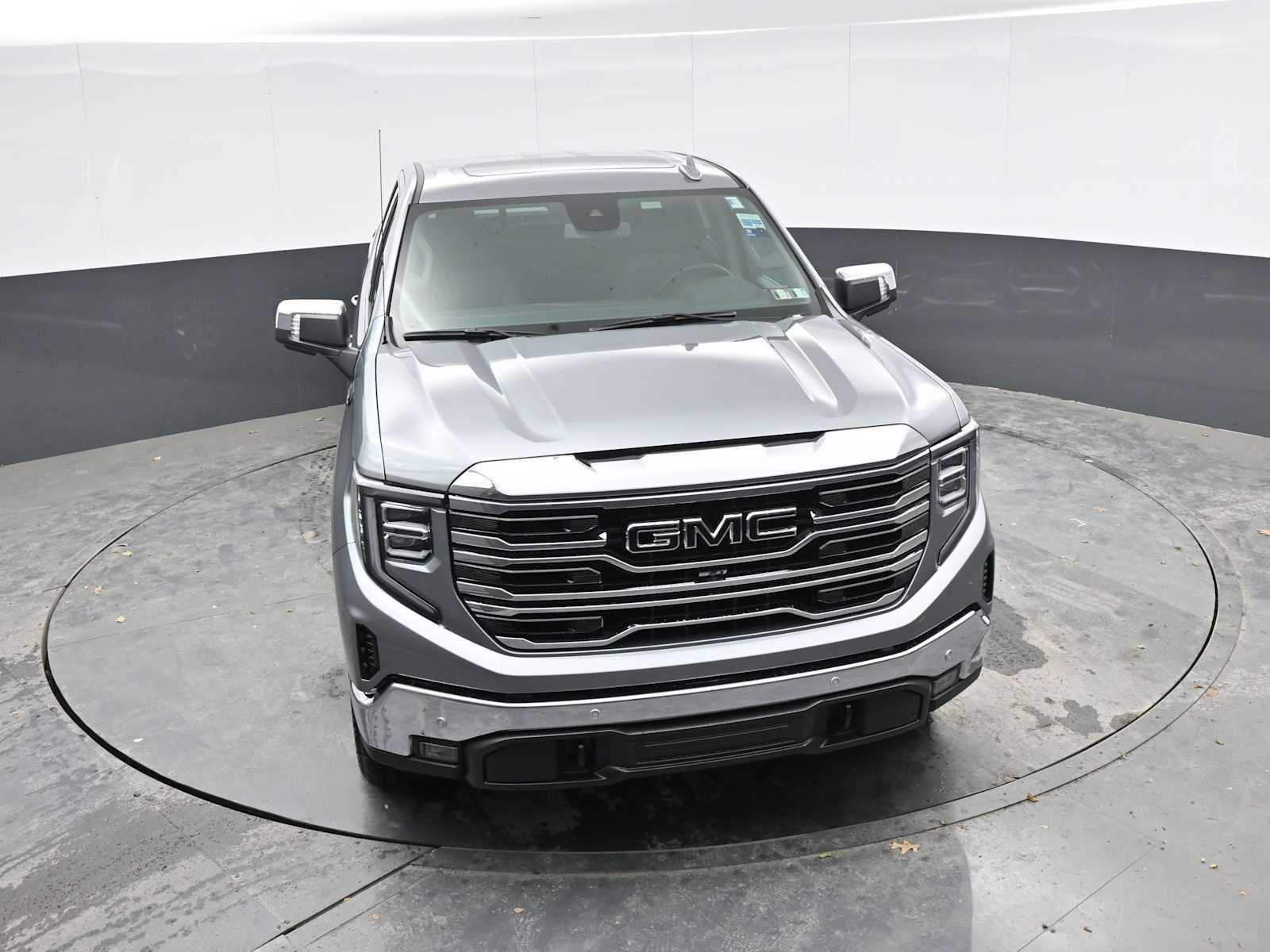 New 2026 GMC Sierra 1500 SLT w/ SLT Premium Package AWD/4WD image 16