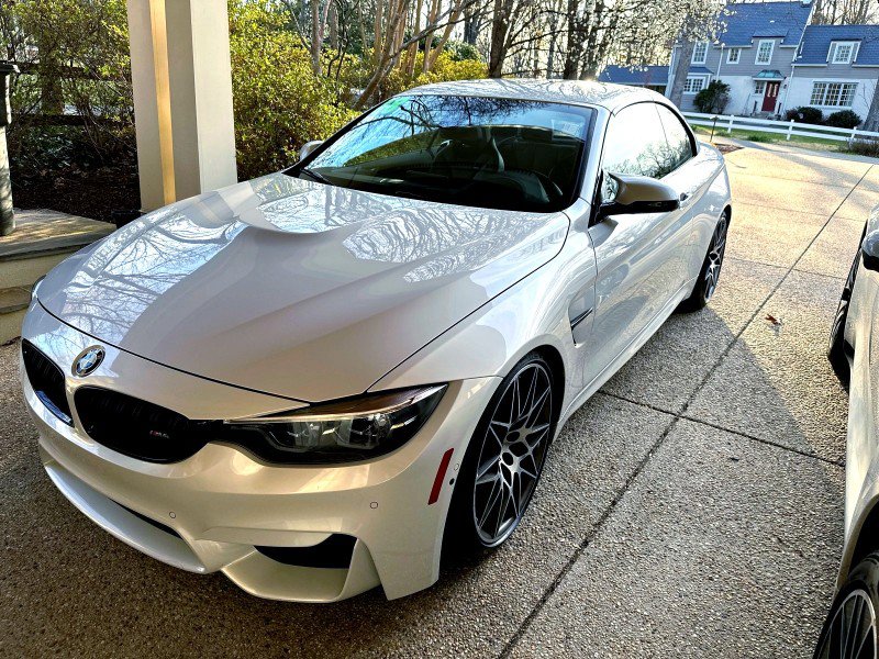 Used 2018 BMW M4 Convertible w/ Competition Package image 4