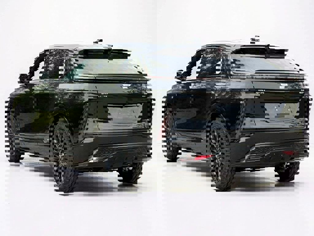 New 2026 Cadillac Lyriq V w/ Exterior Carbon Fiber Package image 12