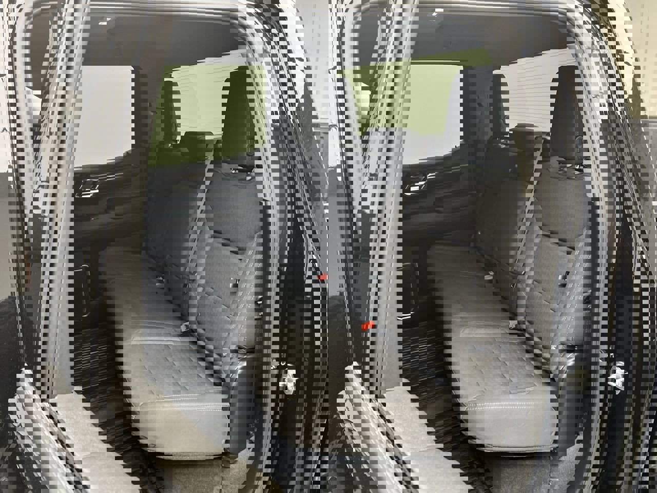 Used 2024 GMC Sierra 1500 Elevation image 12