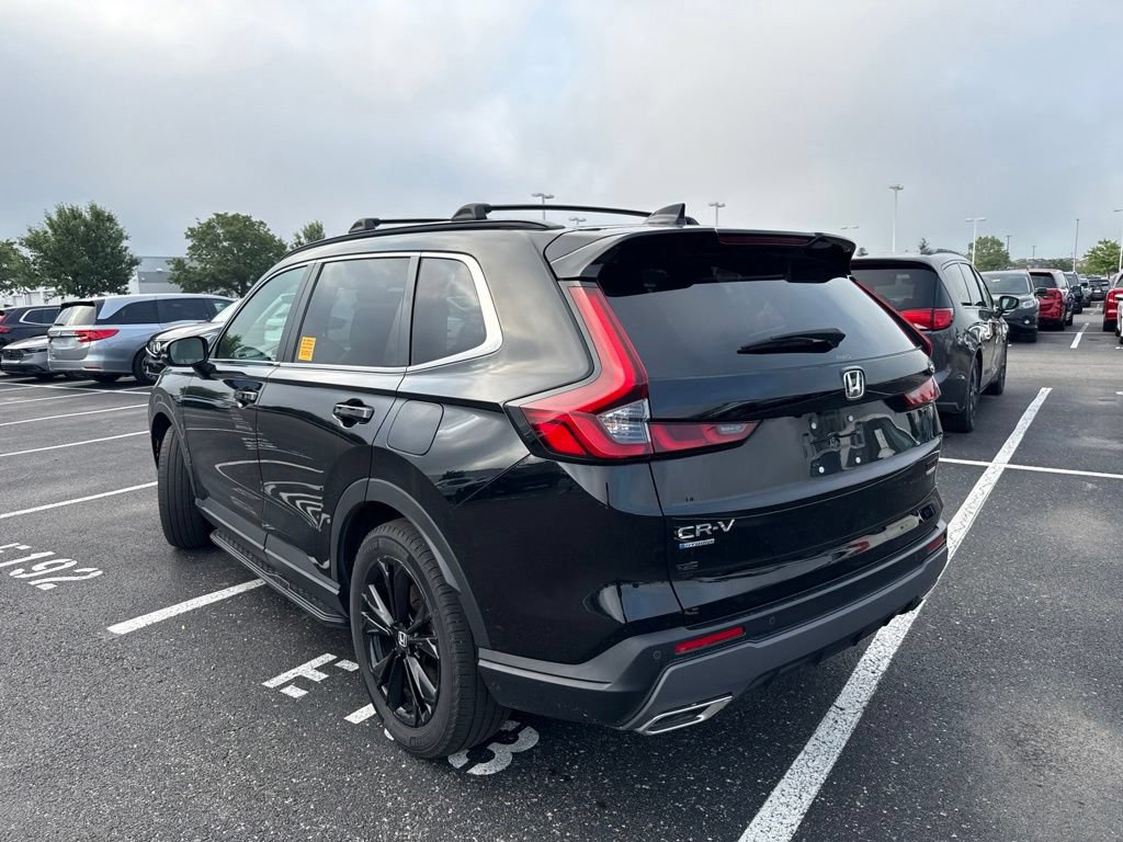Used 2024 Honda CR-V Sport Touring image 11