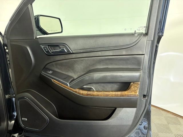 Used 2020 Chevrolet Suburban LT image 15